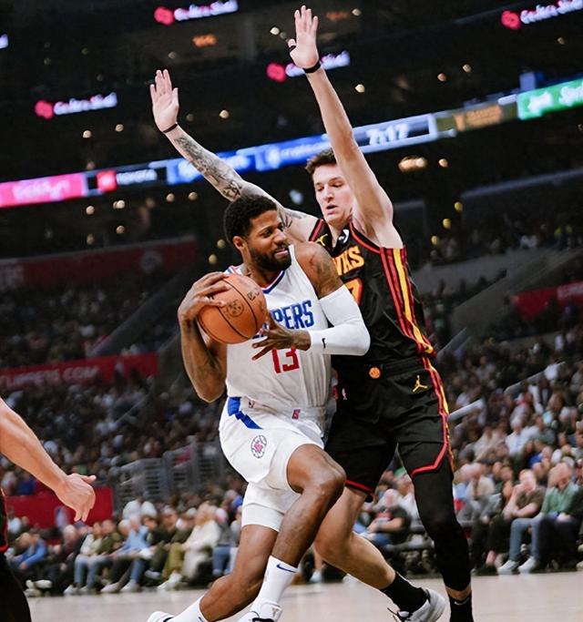 穆雷连续七场比赛得分超过大胜，德国队挑战极限！的简单介绍